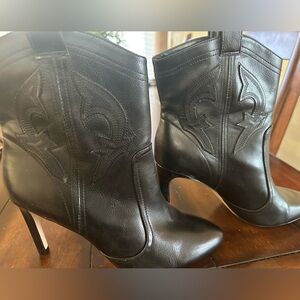 Cowgirl high heels boots